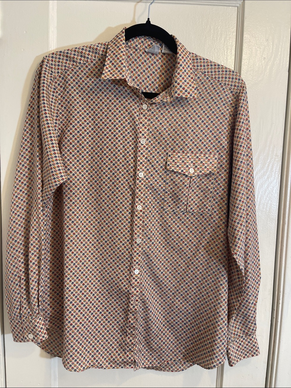 86. Vintage Liz Claiborne Women’s Pleated Blouse with Beautiful Pattern